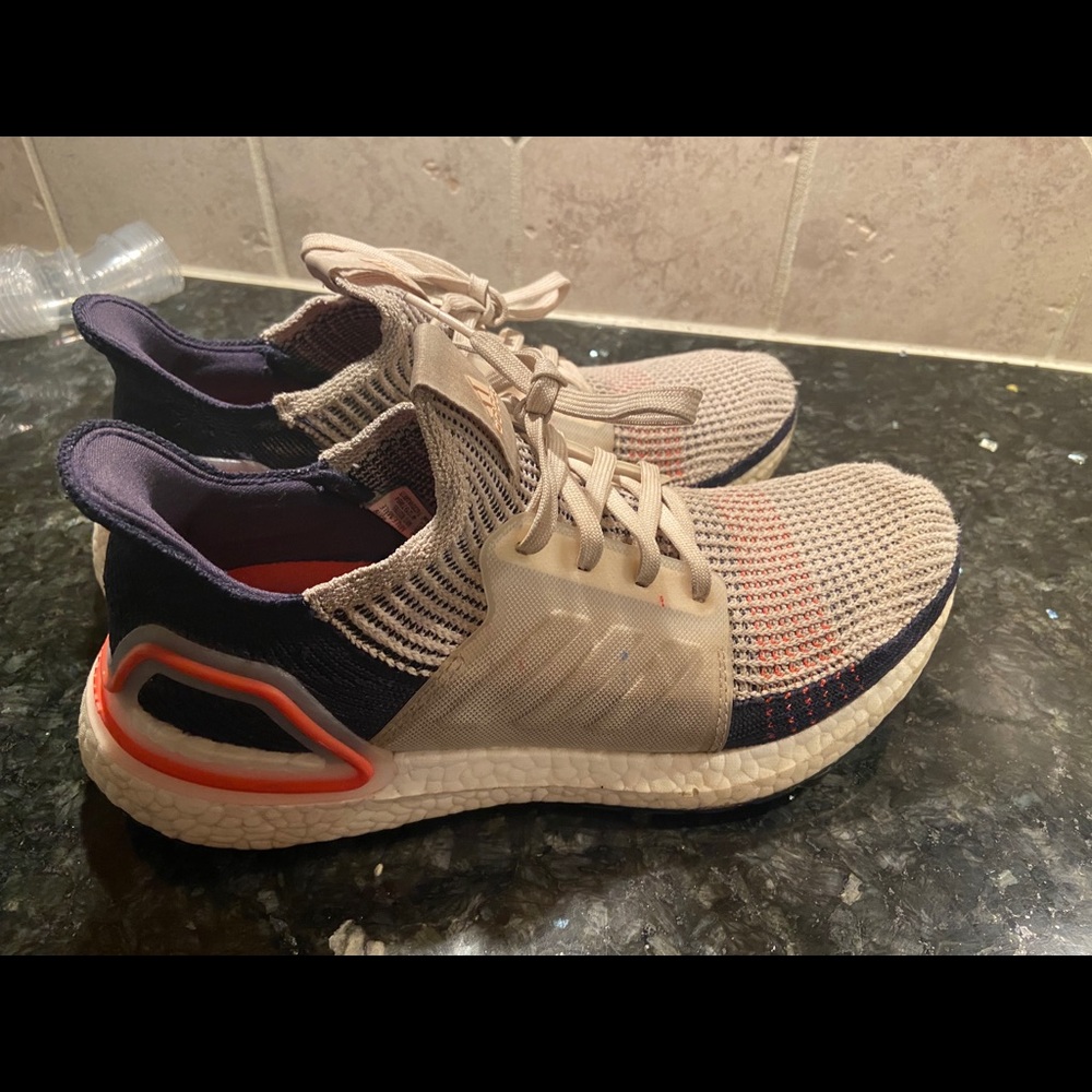 Adidas ultraboost men’s size 8